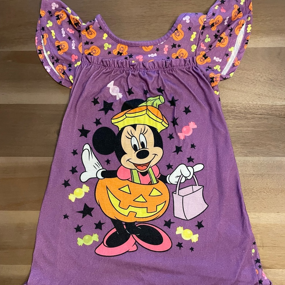 Disney Minnie Halloween nightgown size 4